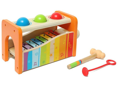 Juguete de madera para golpear con un martillo. Hape.